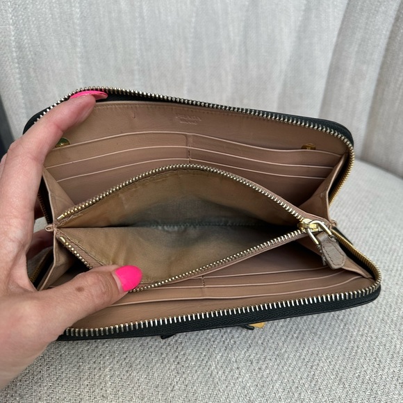 PRADA Mini Bow Black Leather Wallet on Chain - Picture 4 of 11